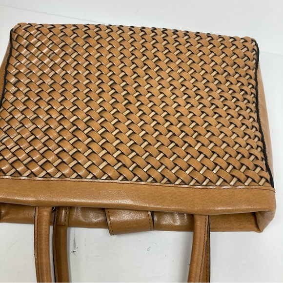 Vintage Relic By Fossil Shoulder Bag Tan Woven Leather 11x8" - Picture 13 of 16